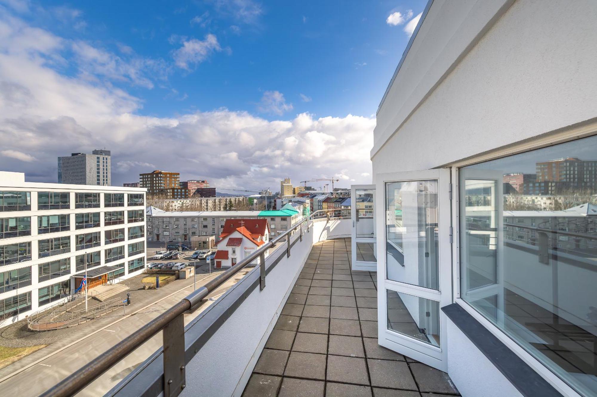 Hlemmur Suites Рейк'явік Екстер'єр фото